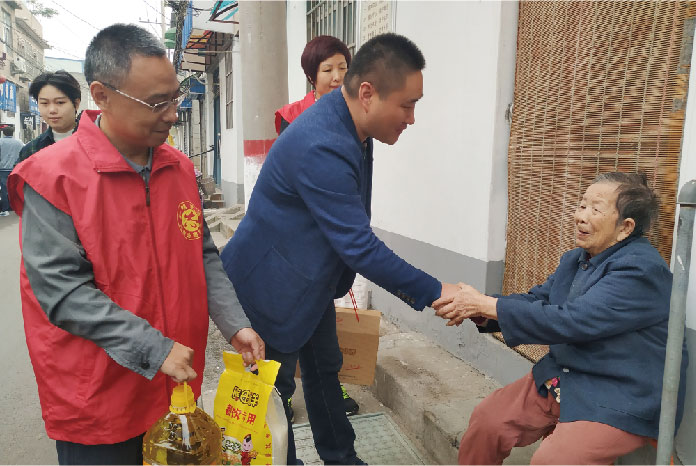 每逢重阳节z6尊龙凯时·中国官方网站团队从未忘记去看望、慰问孤寡老人